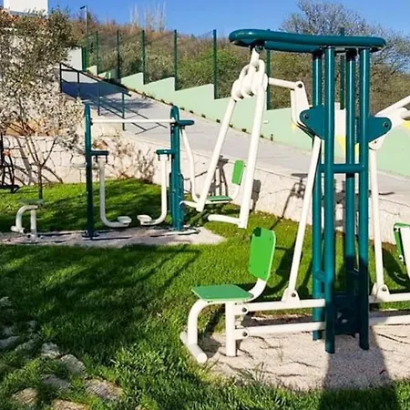 Beautiful Popovica Dvori In Makarska * Sestanovac