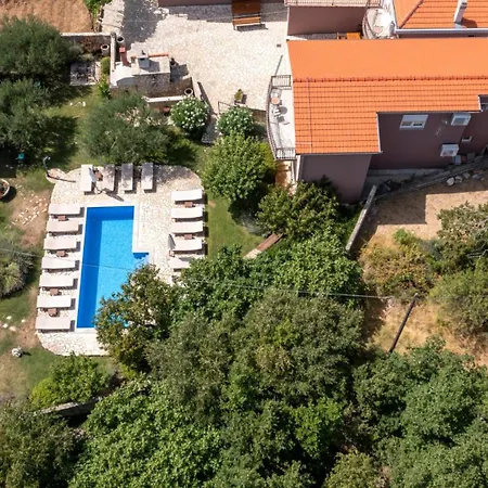 Beautiful Popovica Dvori In Makarska 别墅