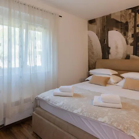 Beautiful Popovica Dvori In Makarska